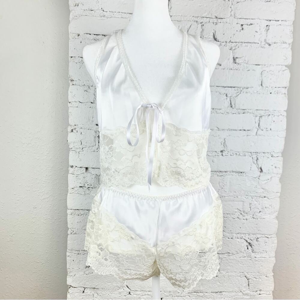 VTG SG Escante Tie Top Lace Shorts Lingerie Nightie Set Medium